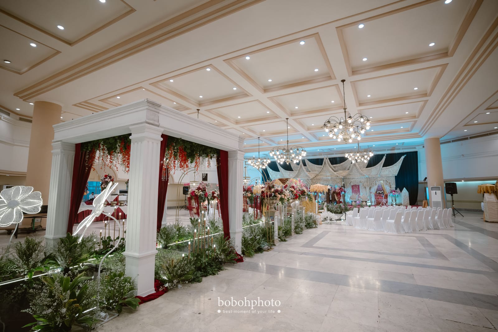 Paket Wedding Gedung, Dengan gedung, Ruang resepsi siap menyambut tamu