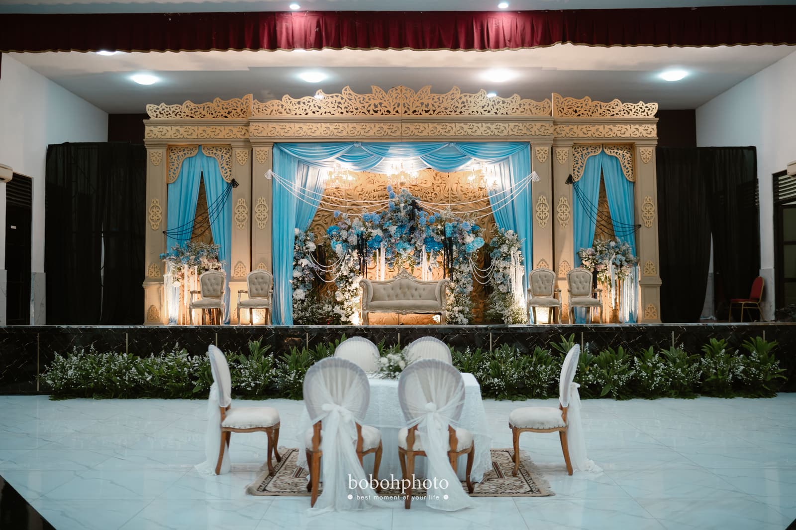 Ghina & Dirham: dekorasi gedung dan pelaminan